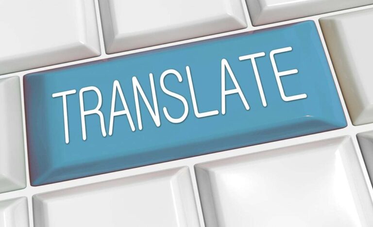 translator english to romanian